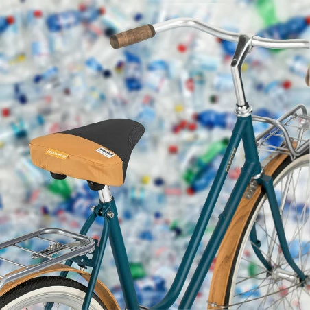 Couvre Selle Vélo Tissu Recyclé URBAN PROOF Beige Gris 4 Couvre Selle Vélo Tissu Recyclé URBAN PROOF Beige Gris – Image 2