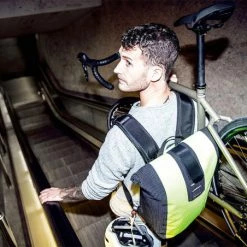 Sac à Dos Vélo 23L ORTLIEB Velocity Haute Visibilité -Onemile Soldes sac a dos velo 23l ortlieb velocity haute visibilite 3